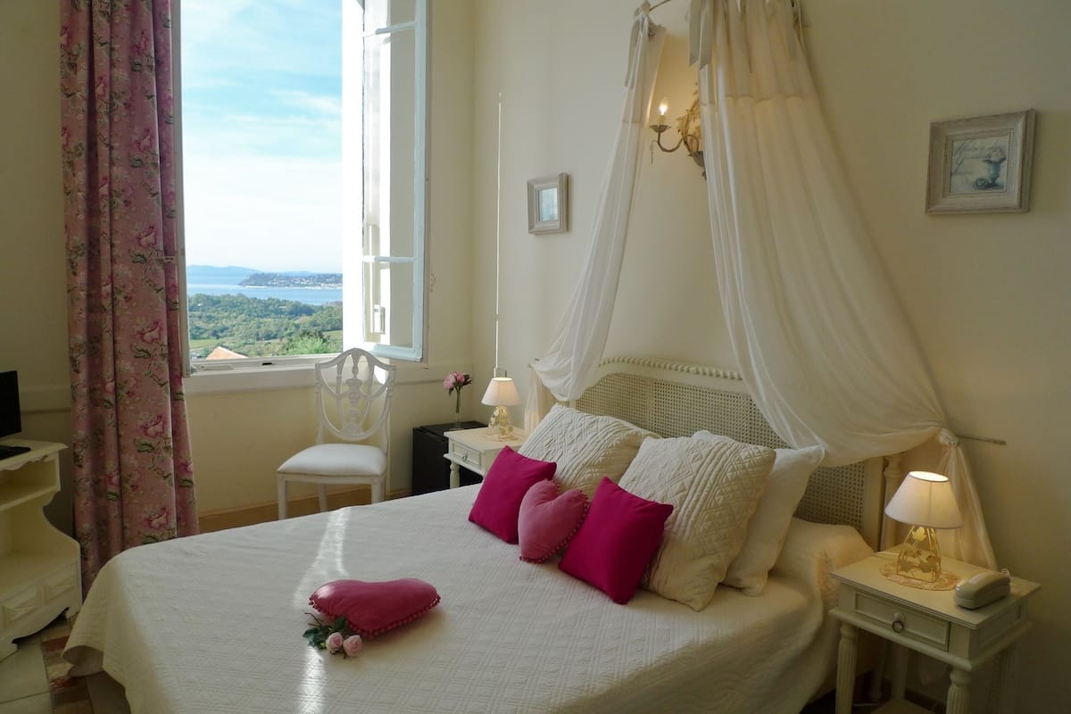 Chambrette vue mer | Minibar, cassaforte in camera, tende oscuranti, insonorizzazione