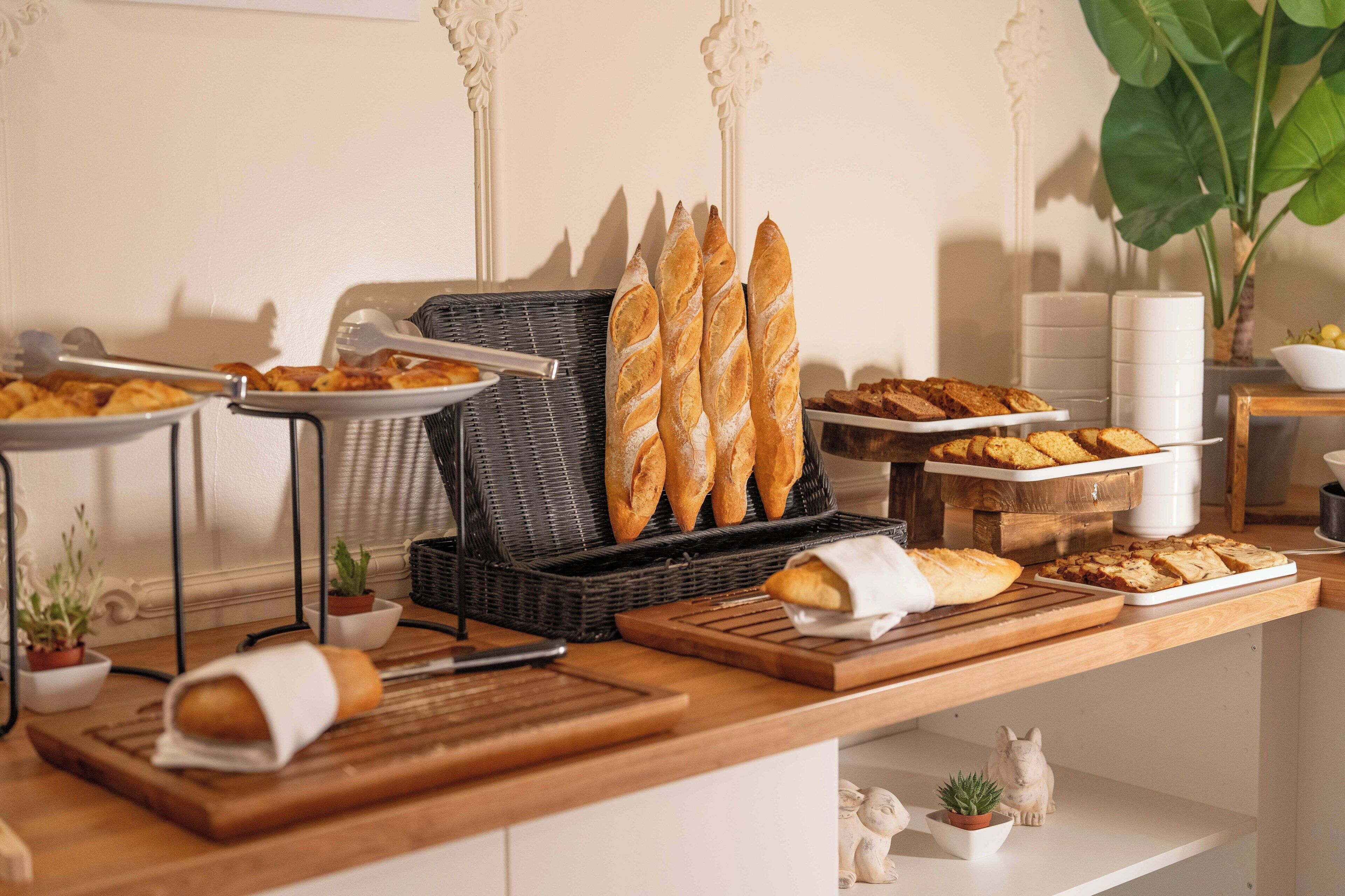 daily buffet breakfast (eur 22 per person)