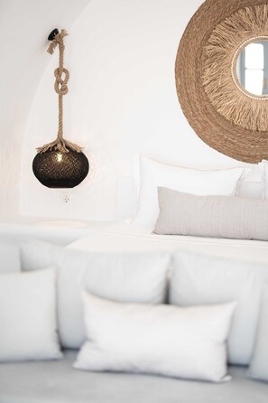 Design Cave Room with Sea View & Caldera View | 客房内保险箱、隔音、熨斗/熨板、免费 WiFi