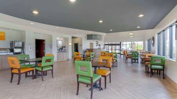 Desayuno completo incluido todos los días