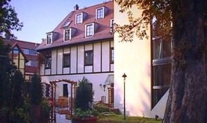 Exterior - Hotel & Restaurant Klosterhof (Dresden)