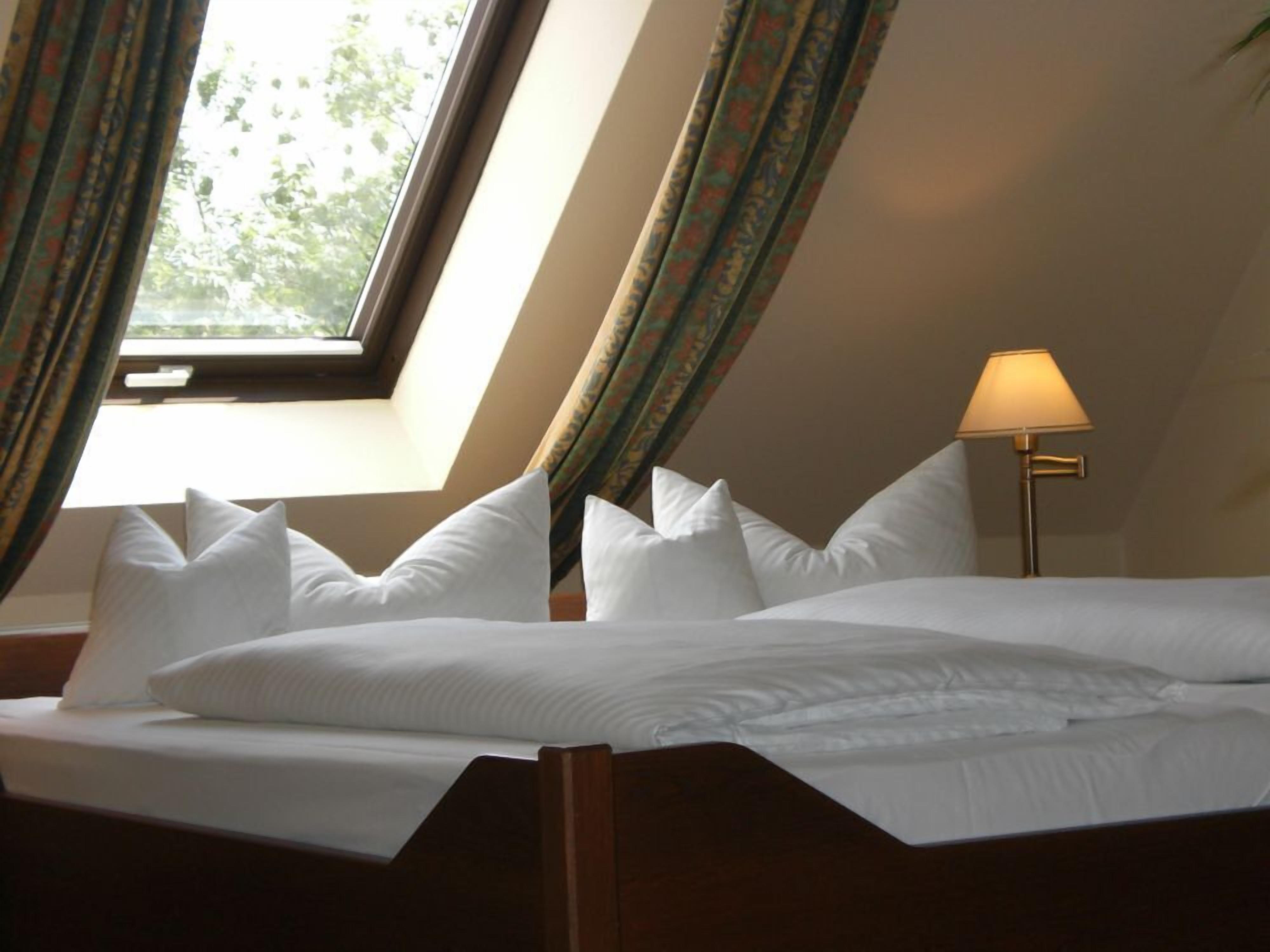 panoramic room | minibar, in-room safe, desk, iron/ironing board