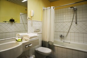 Bathroom - Hotel Colombia (Trieste)