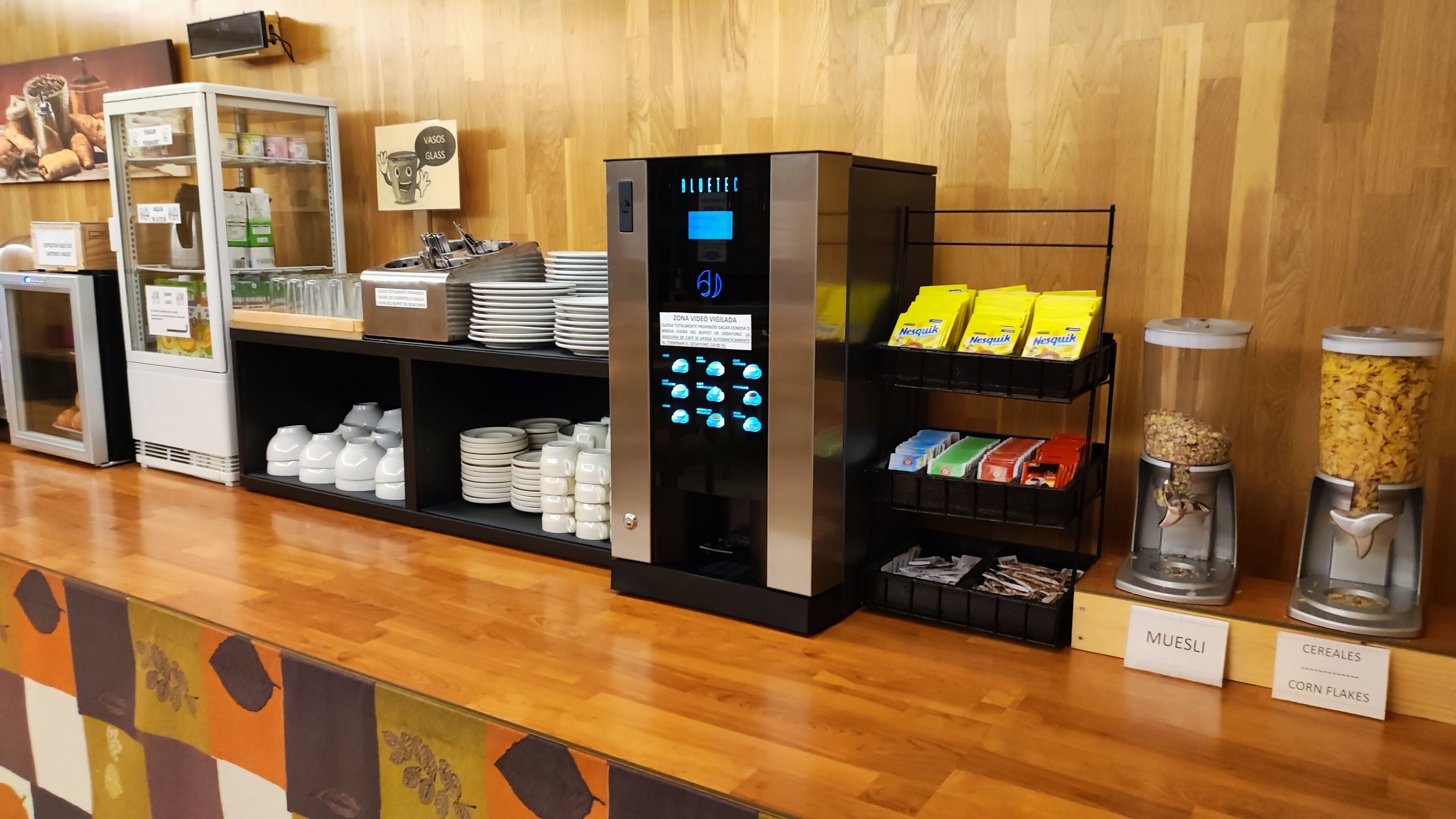 free daily continental breakfast