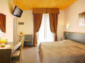 1 chambre, coffres-forts dans les chambres, bureau, Wi-Fi gratuit
