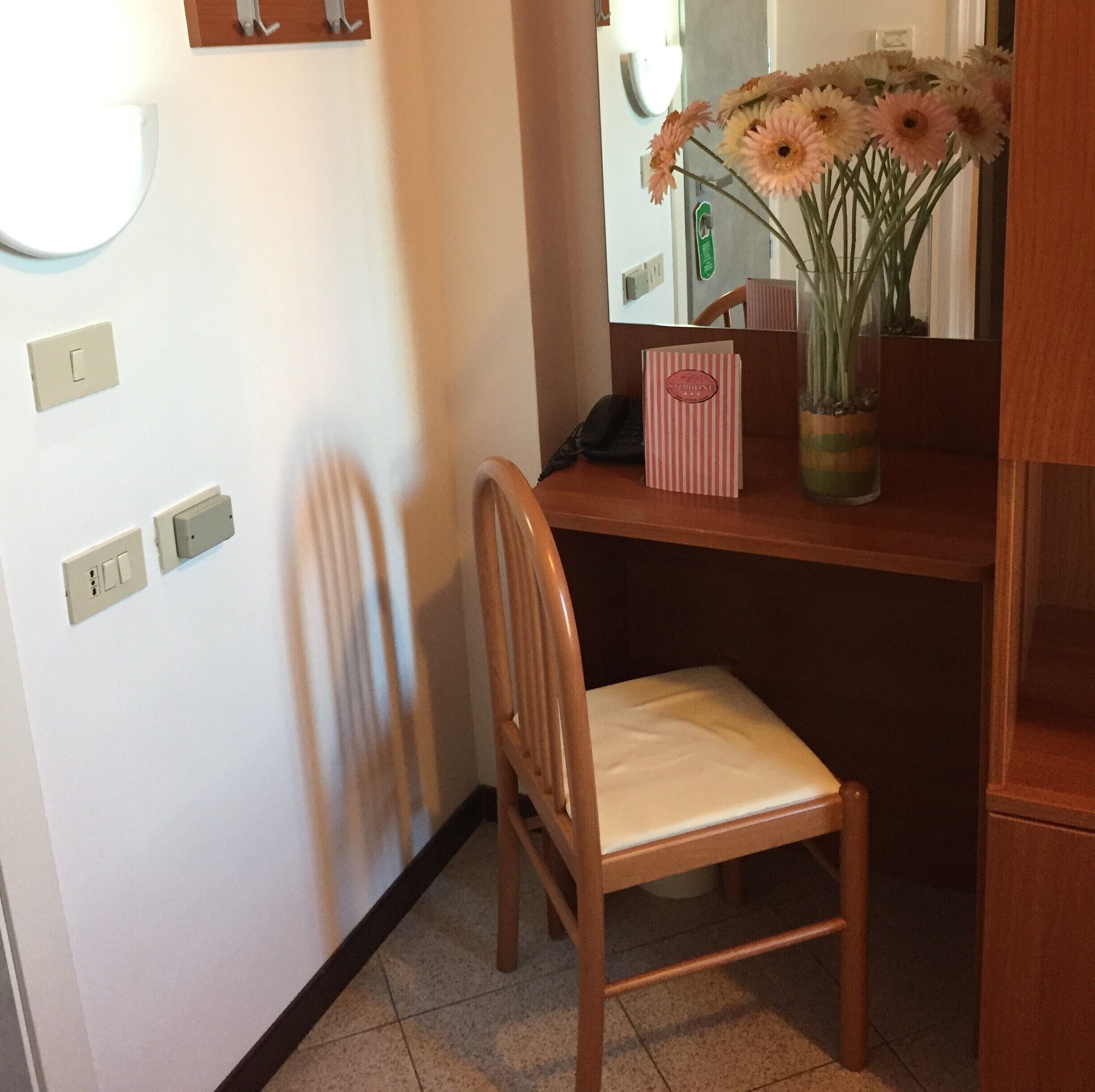 double room ( attic) | 1 bedroom, in-room safe, desk, free wifi