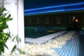 Indoor pool - Gold (Marcianise)