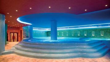 Sauna, bain à remous, hammam, soins corporels, soins d'aromathérapie