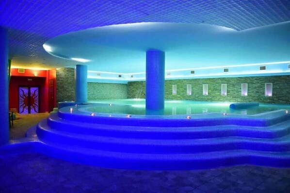 Sauna, Whirlpool, Türkisches Bad/Hamam, Körperbehandlungen