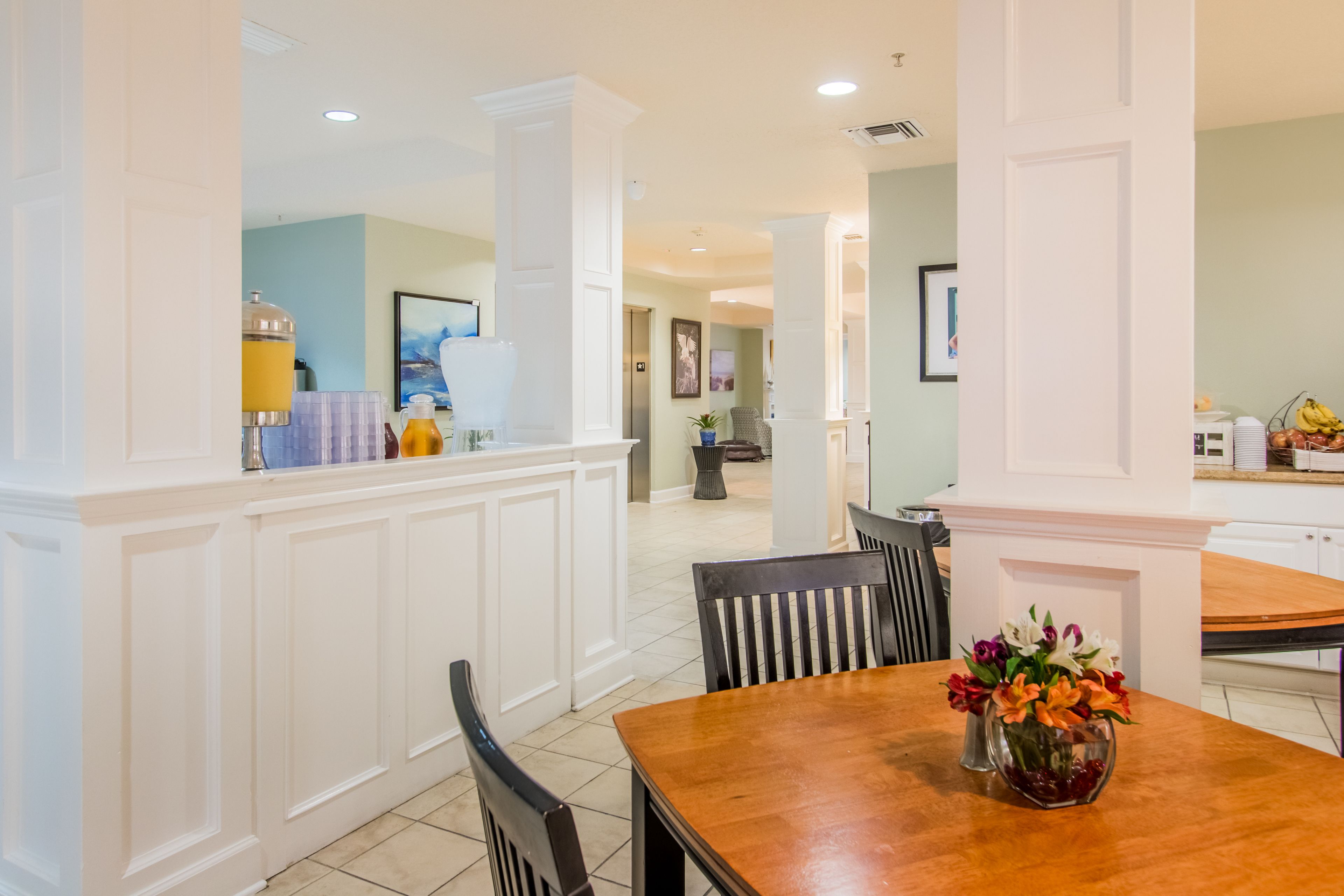 free daily self-service breakfast