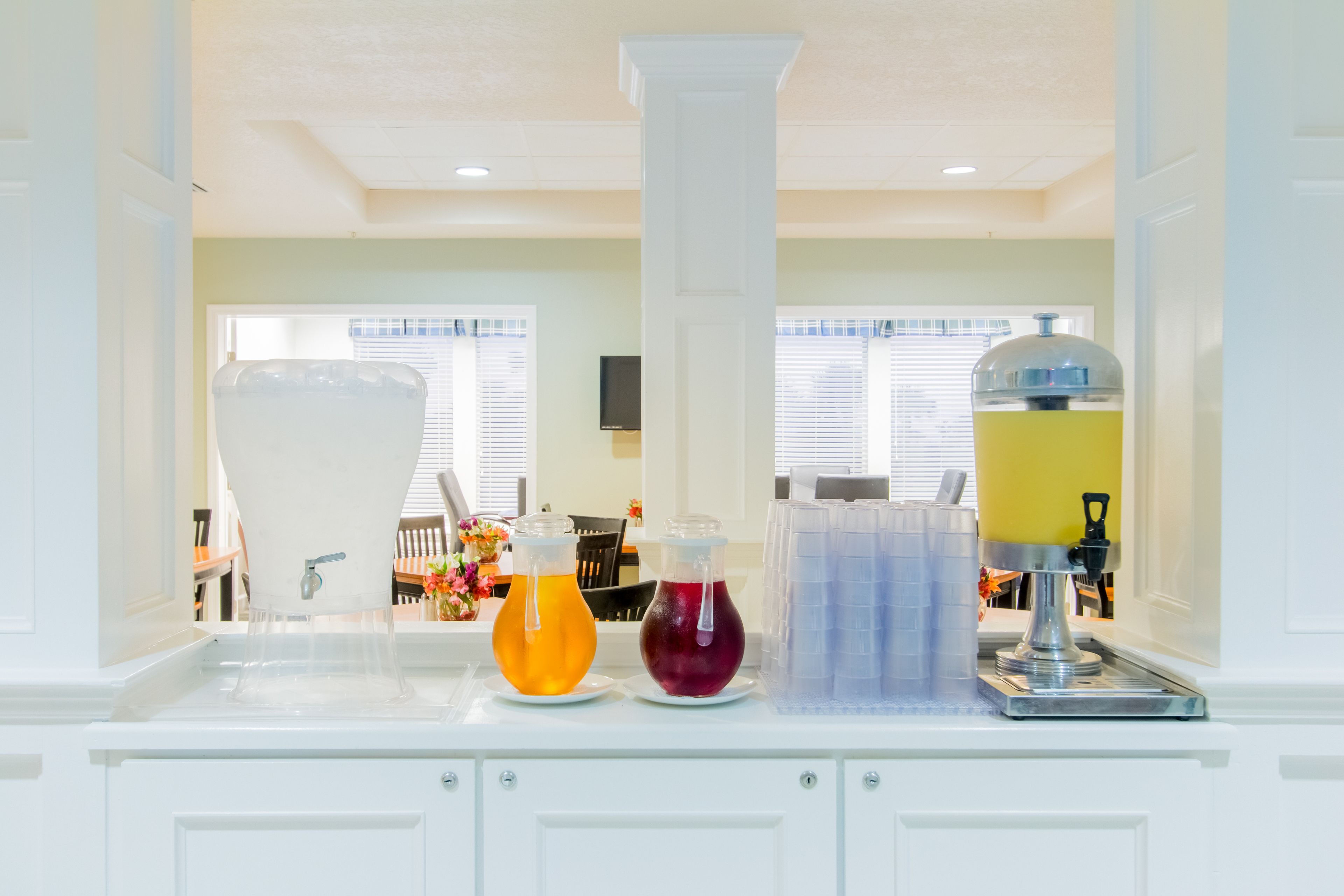 free daily self-service breakfast