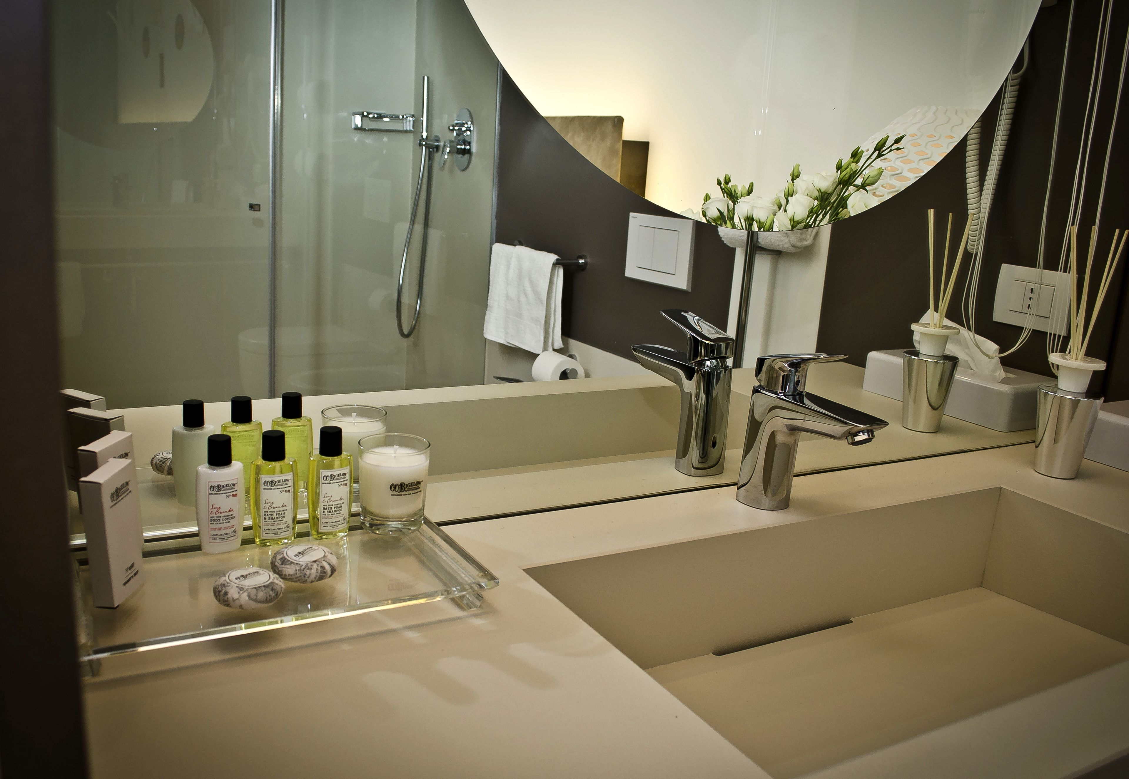 standard room, 2 single beds, balcony, sea view | bathroom | shower, hair dryer, bathrobes, slippers