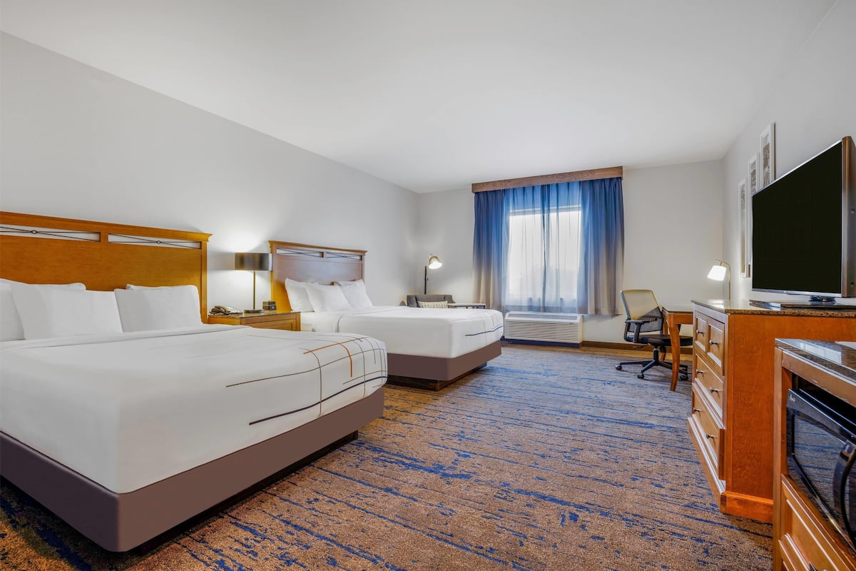 room, 2 queen beds, accessible, non smoking (mobility/hearing impaired accessible) | premium bedding, down duvets, pillow-top beds, desk