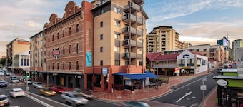 Central Brunswick Apartment Hotel