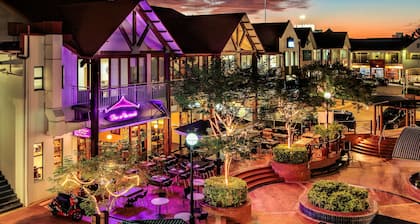 Central Brunswick Apartment Hotel