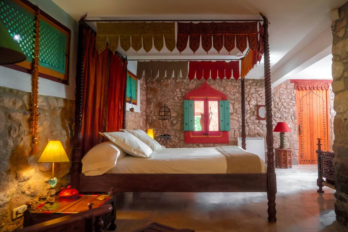 Suite Superior India | In-room safe, desk, laptop workspace, individually decorated