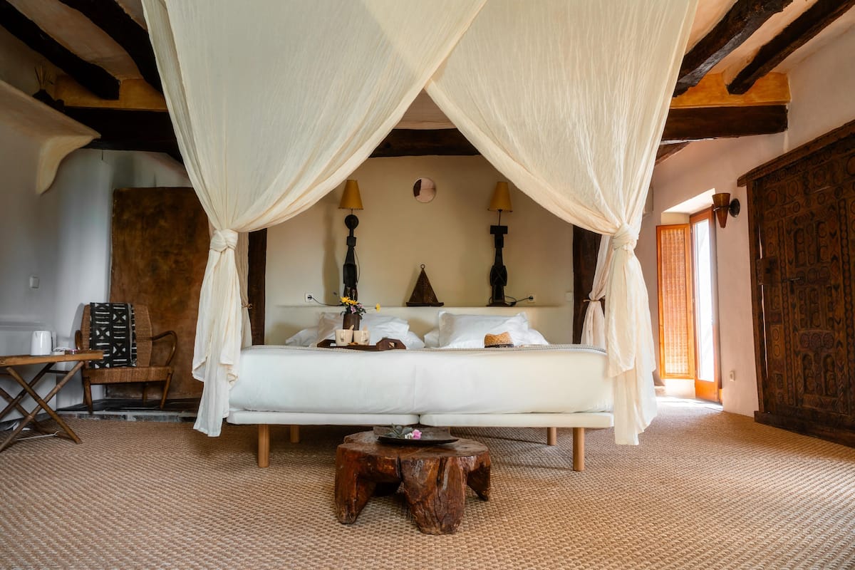 Suite Africana | In-room safe, desk, laptop workspace, individually decorated