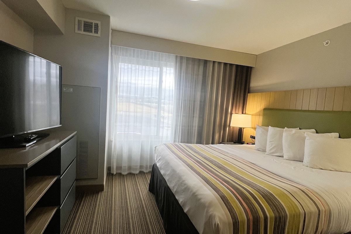 Studio Suite, 1 King Bed, Non Smoking