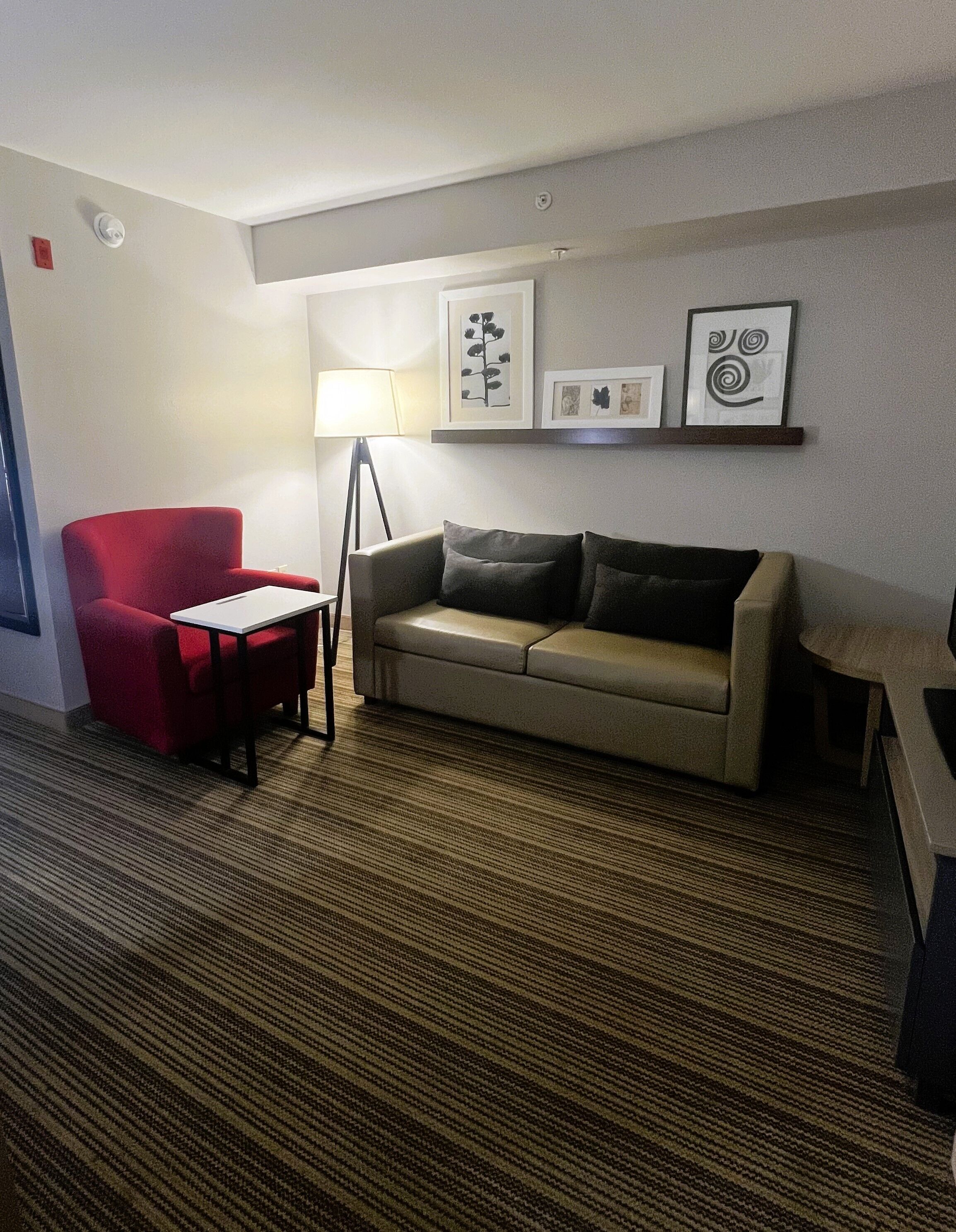 studio suite, 1 king bed, non smoking | living area | 52-inch flat-screen tv with cable channels, tv