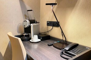 Habitación individual | Caja fuerte, escritorio, sistema de insonorización y wifi gratis