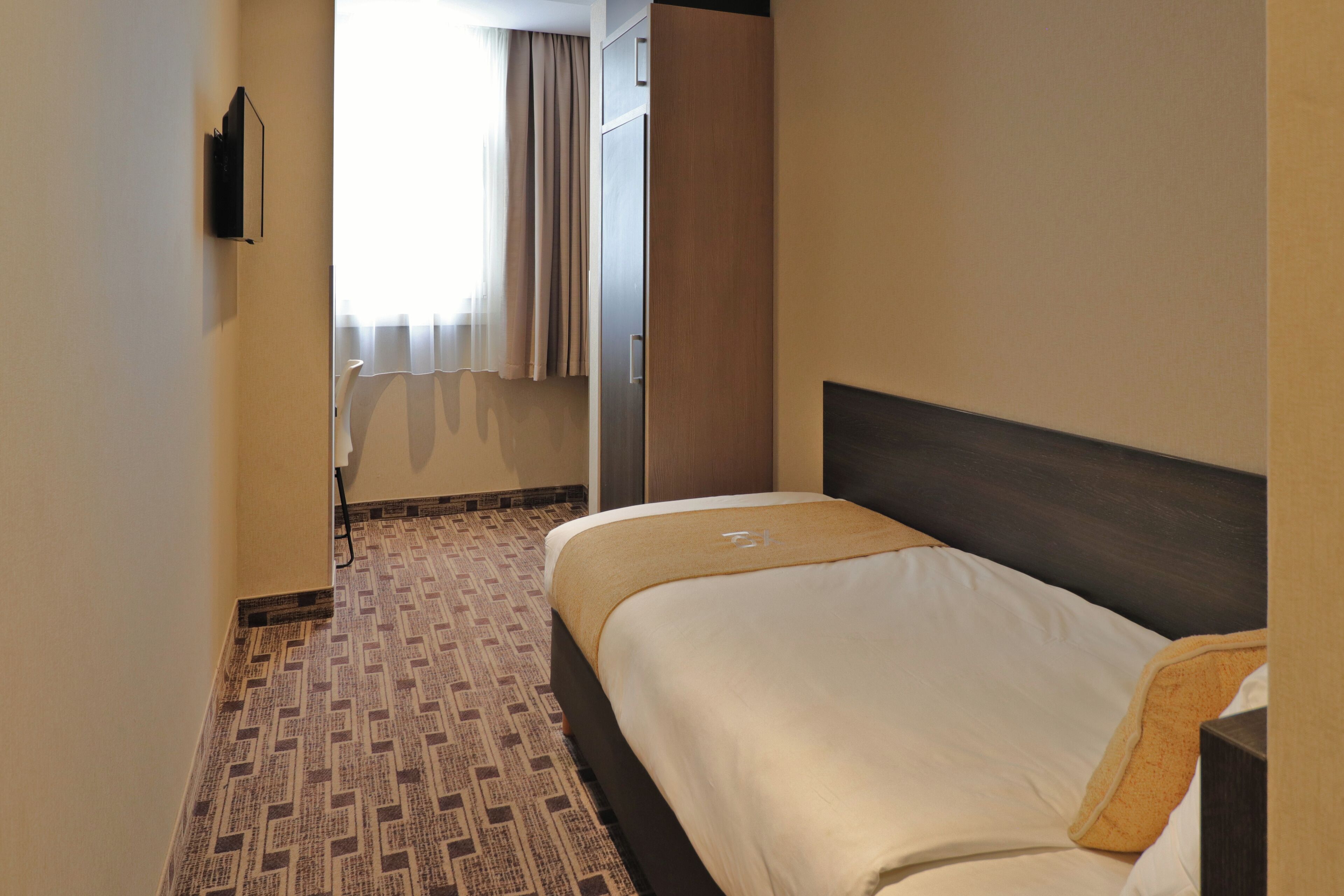 Habitación individual | Caja de seguridad en la habitación, escritorio y insonorización 