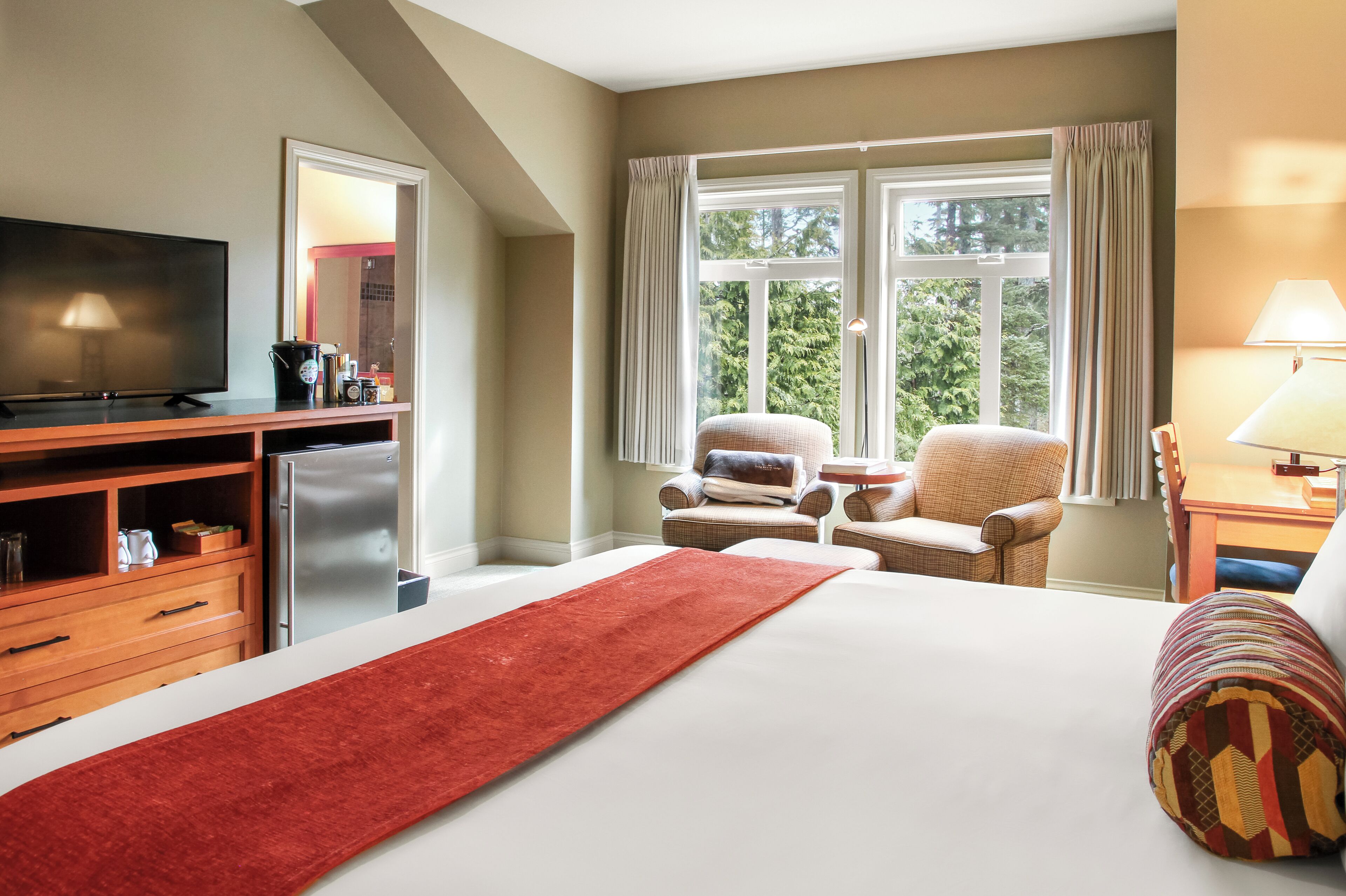 Hochwertige Bettwaren, Pillowtop-Betten, Zimmersafe