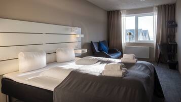 Comfort Double Room | Desk, laptop workspace, soundproofing, iron/ironing board