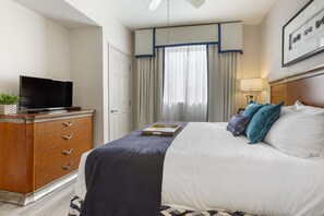 เครื่องนอนระดับพรีเมียม, ตู้นิรภัยใ��นห้องพัก, ผ้าม่านกันแสง