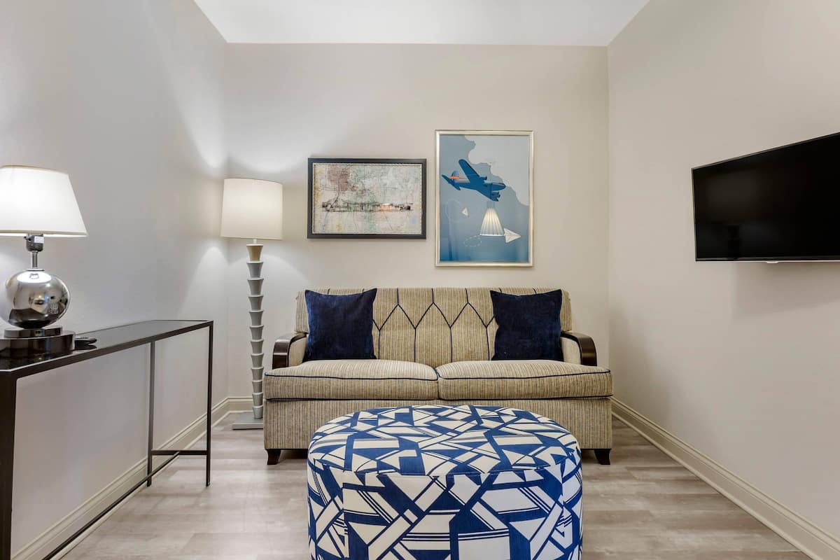 Premium bedding, in-room safe, blackout curtains, iron/ironing board