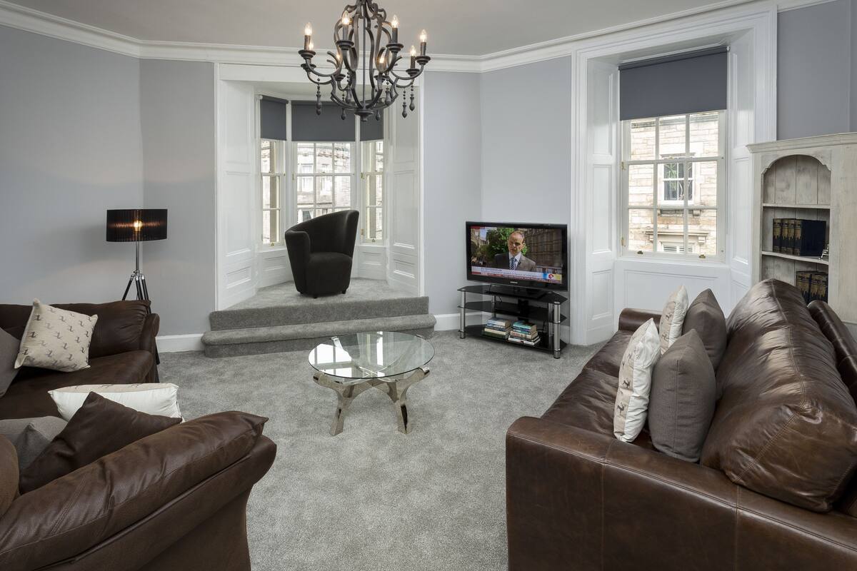 Apartment, 2 Bedrooms (on St Marys Street ) | Living area | TV, DVD player