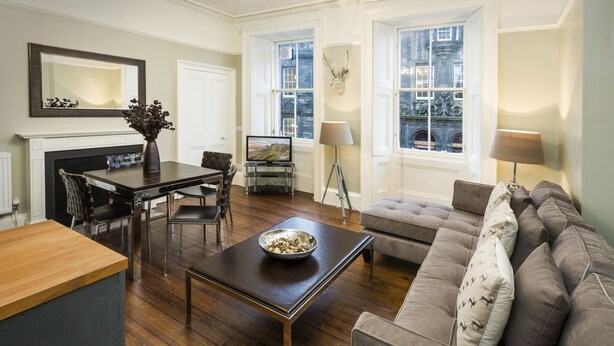 Apartment, 2 Schlafzimmer (Situated at Johnston Terrace) | Wohnzimmer