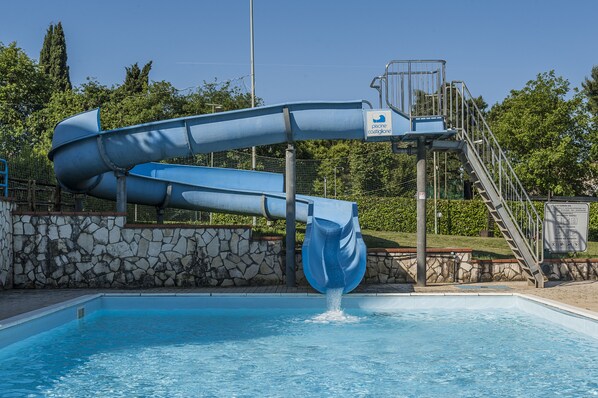Toboggan aquatique