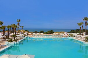 Indoor pool, outdoor pool, sun loungers