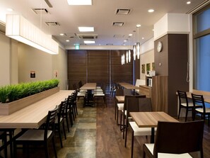 Free daily buffet breakfast  - Comfort Hotel Yamagata (Yamagata)
