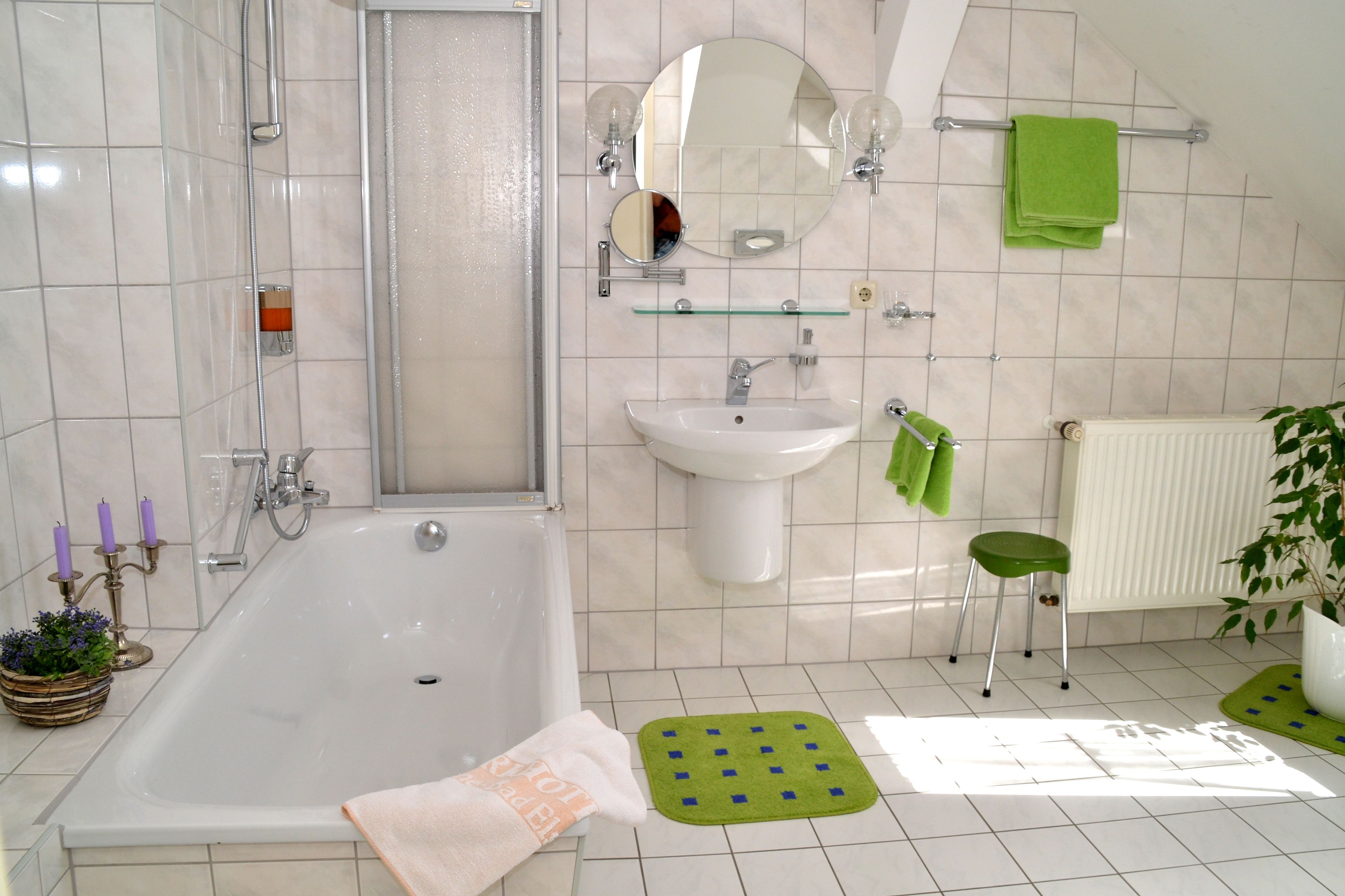 single room, 1 single bed | bathroom | shower, free toiletries, hair dryer, bathrobes