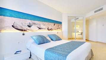 In-room safe, desk, blackout curtains, free WiFi