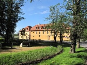 Exterior - Spa Wellness Hotel Kazduv Dvur (Skalna)