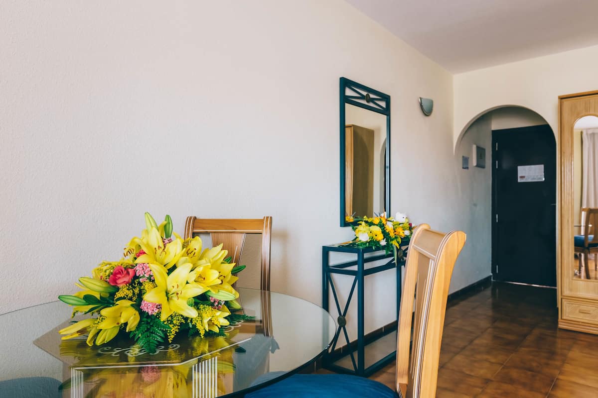Superior Studio | In-room dining
