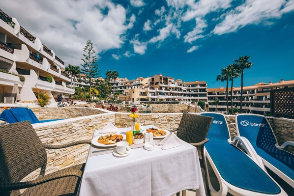 Junior Suite, 1 Bedroom | Terrace/patio