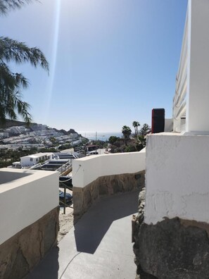 Khuôn viên nơi lưu trú