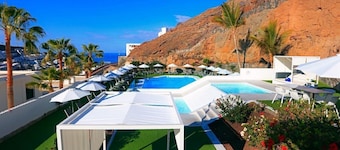 Canaima Apartments - Adults Only