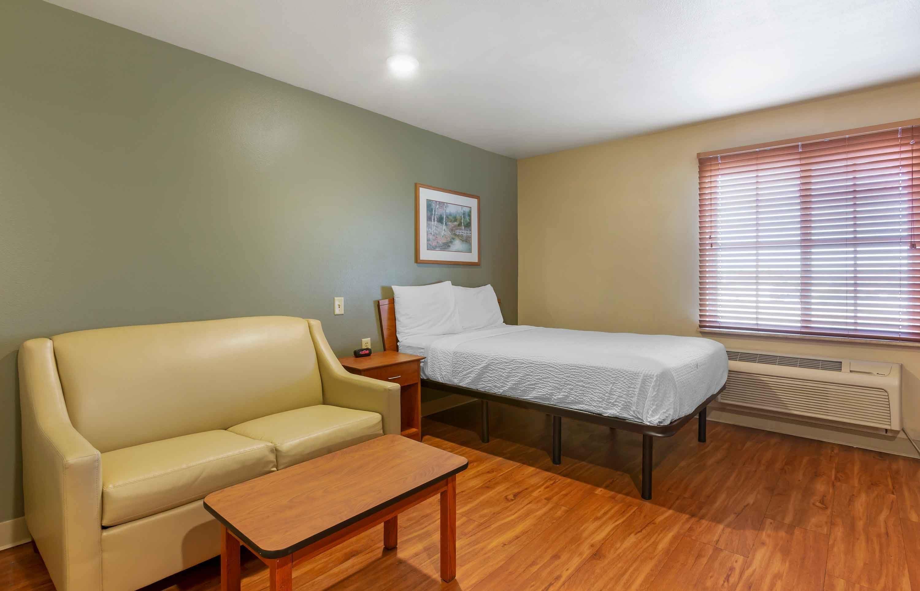Photo - Extended Stay America Select Suites - Phoenix - West