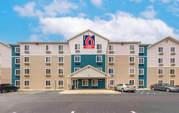Studio 6 Extended Stay Birmingham Pelham  AL