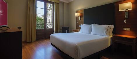 1 chambre, couette en duvet d'oie, minibar