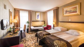 In-room safe, desk, blackout drapes, iron/ironing board