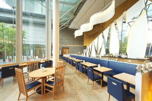 Breakfast, lunch and dinner served - Tokyo Green Palace (Tokyo)