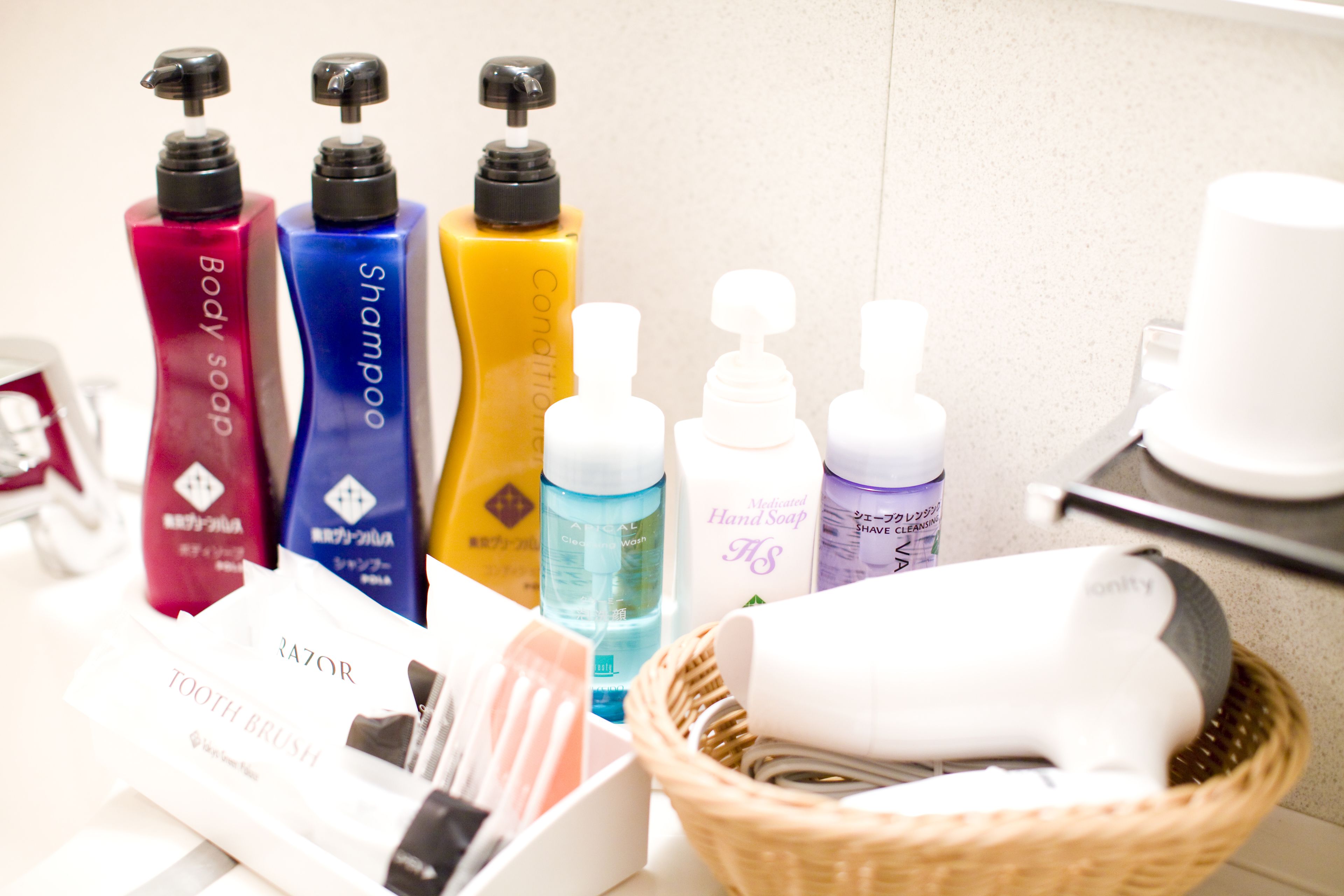 combined shower/bathtub, free toiletries, hair dryer, bathrobes