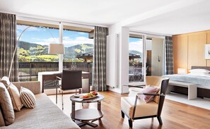 Junior Suite, Balcony, Mountain View