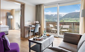 Junior-Suite, Balkon, Bergblick