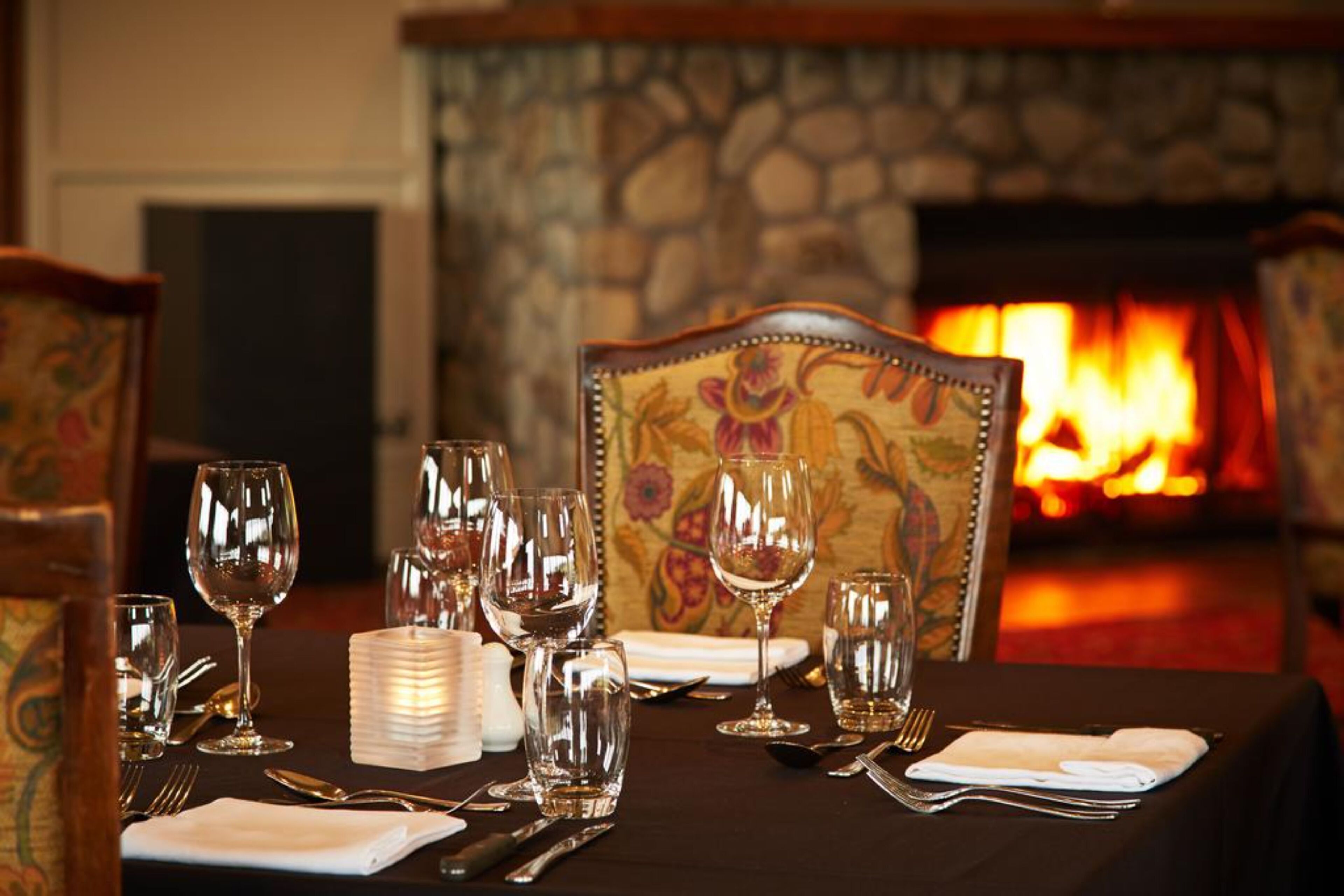 breakfast, lunch served; farm to table cuisine, golf course views